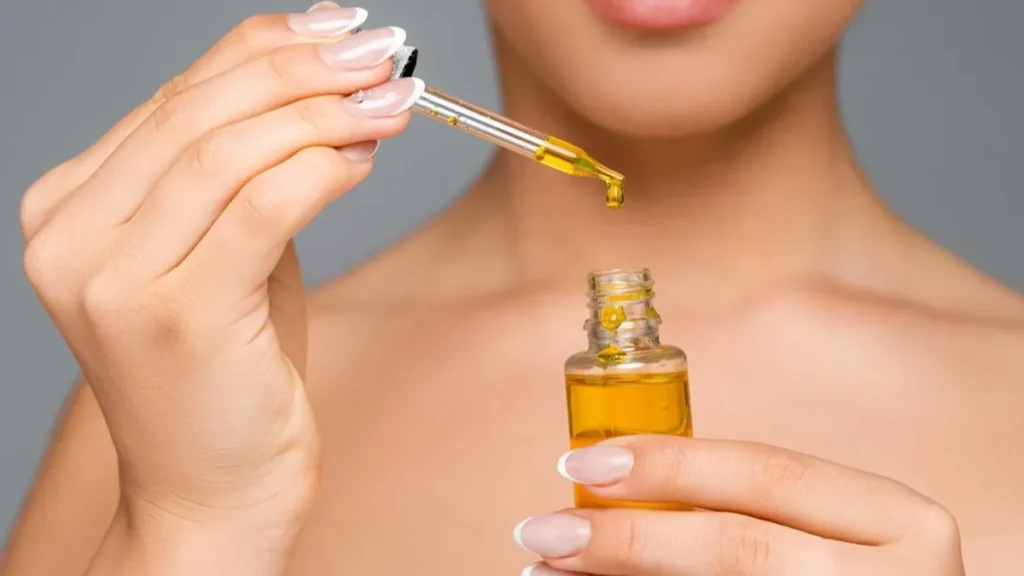 Is it Right to Take Vitamin C Before or After Moisturizer?